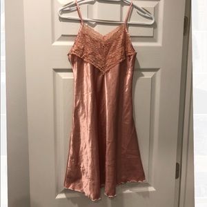 🌸BOGO🌸 vintage slip lingerie